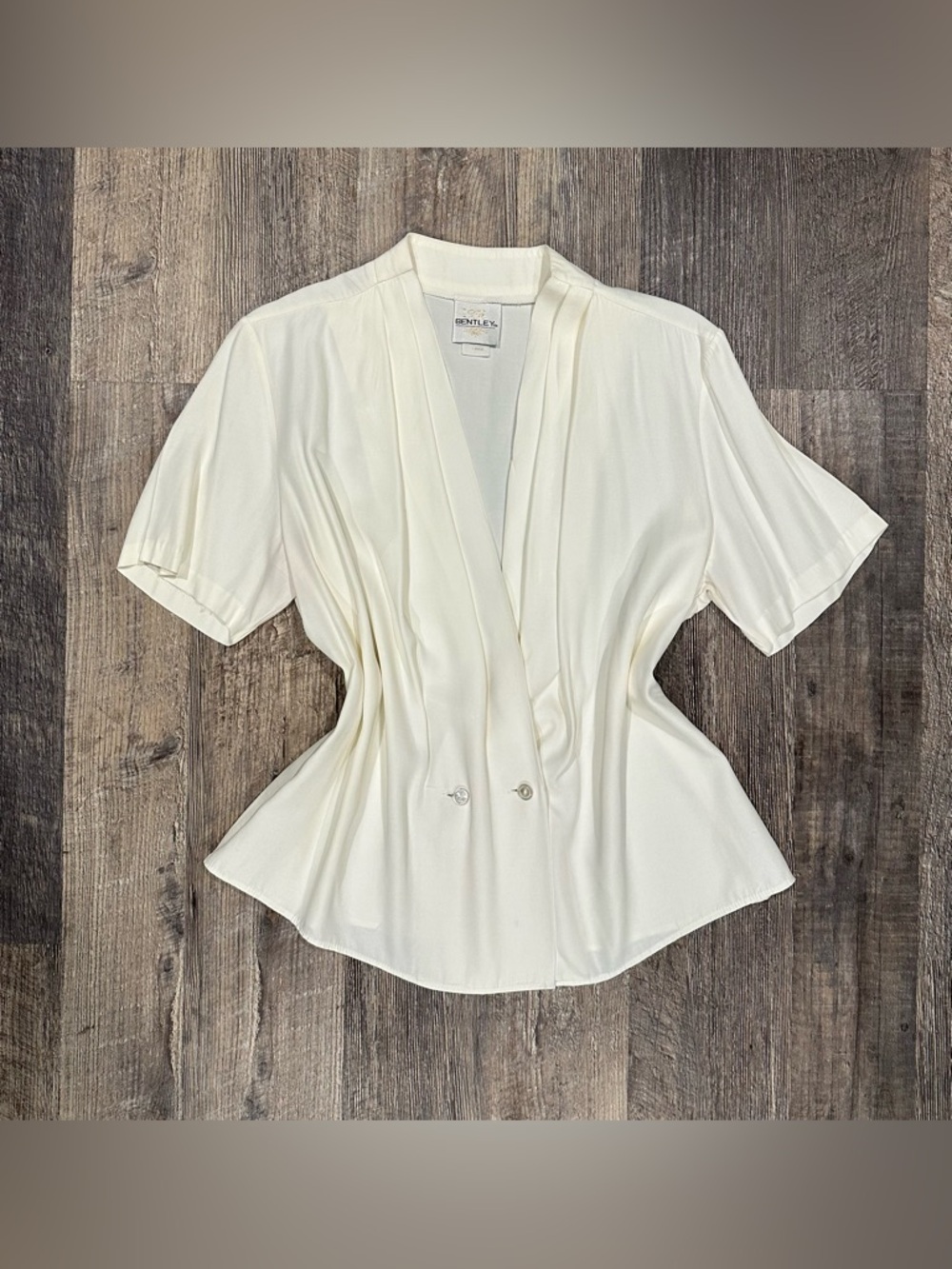 Womens vintage TR Bentley white short sleeve blouse deep v neck size large